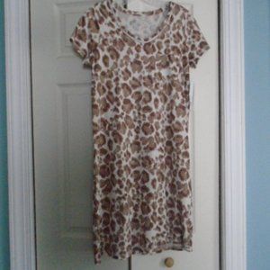 New Directions V Neck Leopard Print T Shirt Dress